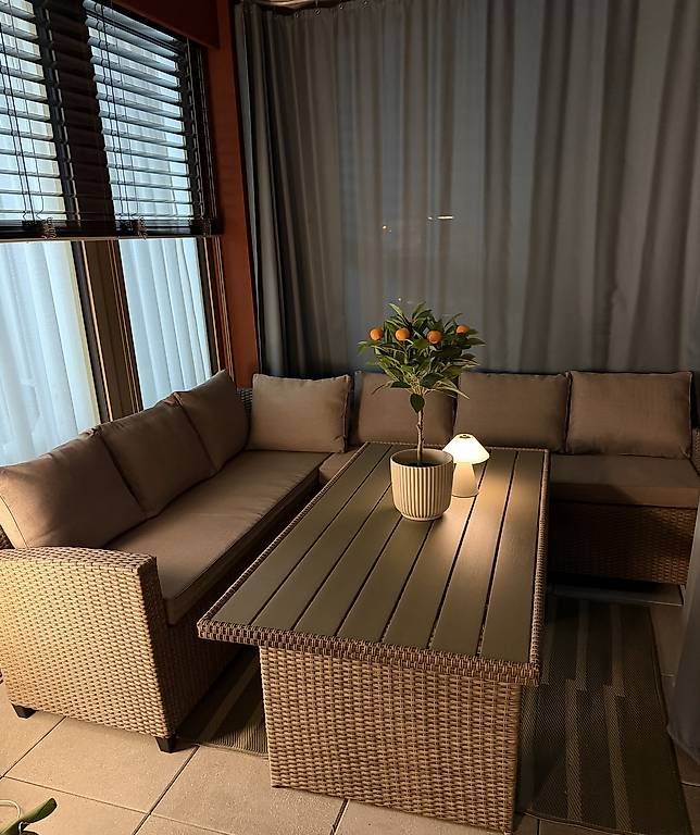 Divani: Terassenlounge-Food mit Stauraum – Usato da Biel/Bienne venduto da ard_czj7 1