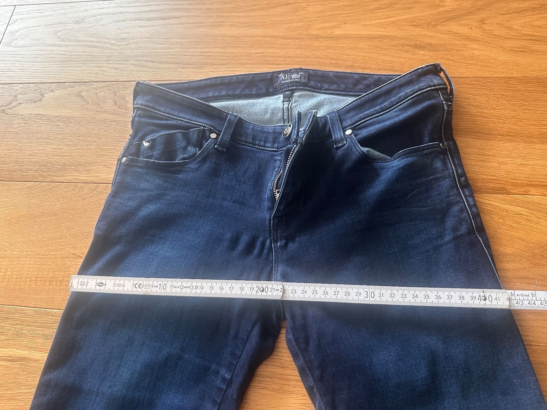 Armani Jeans: Armani Jeans Gr. 30 – D'occasion à Pfaffhausen par Klaras_second_hand 6