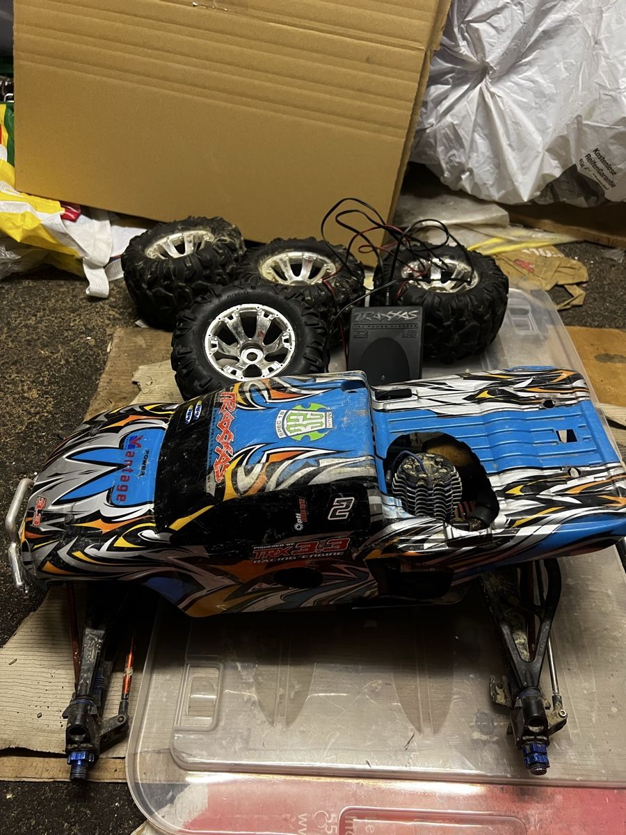 Traxxas RC Modellbau: RC Verbrenner Auto Traxxas Revo 3.3, – Defekt aus Unterkulm von Sita013 1