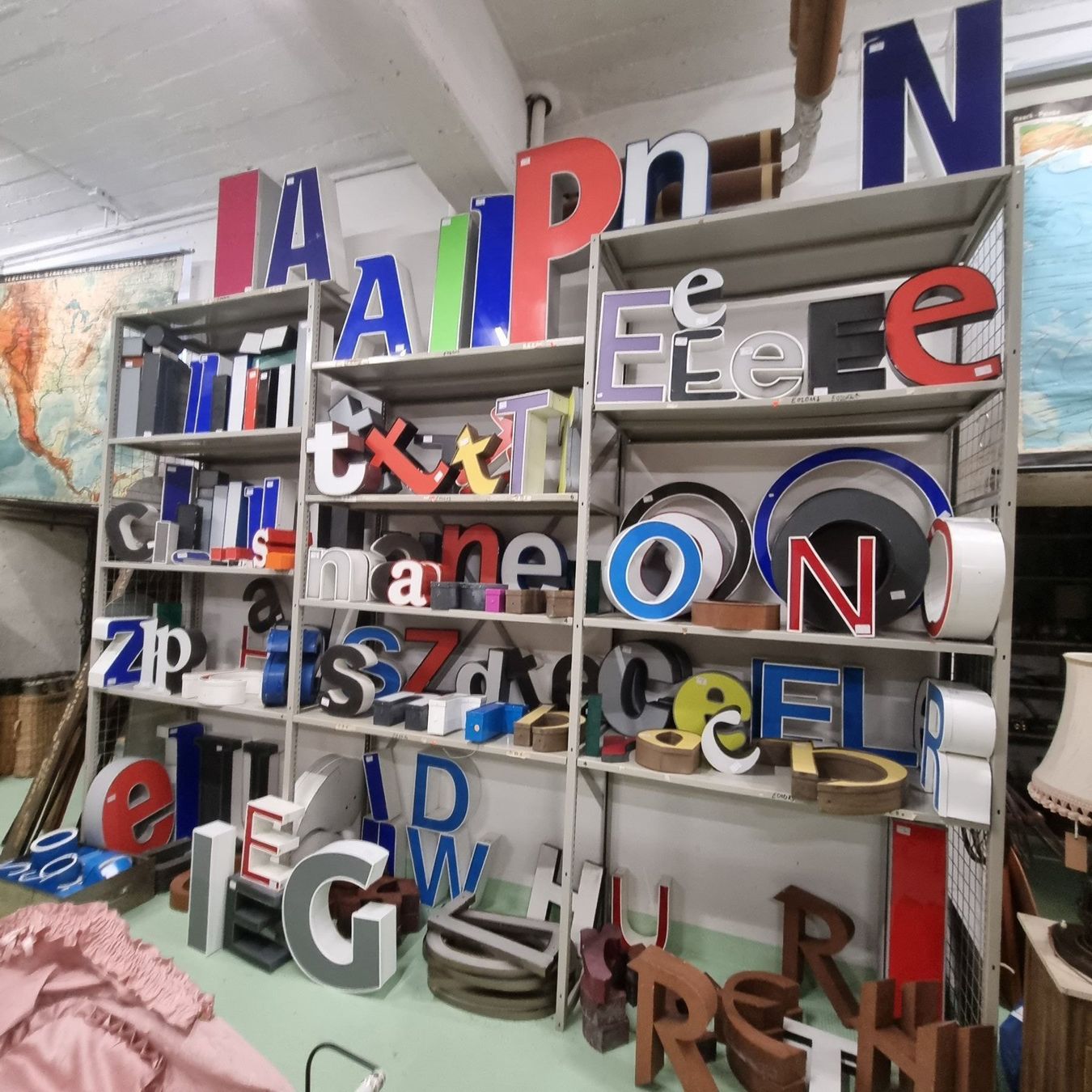 Lampade: Leuchtbuchstabe Leuchtbuchstaben E – Usato da Trogen venduto da 2ndlifebrocantegmbh 6