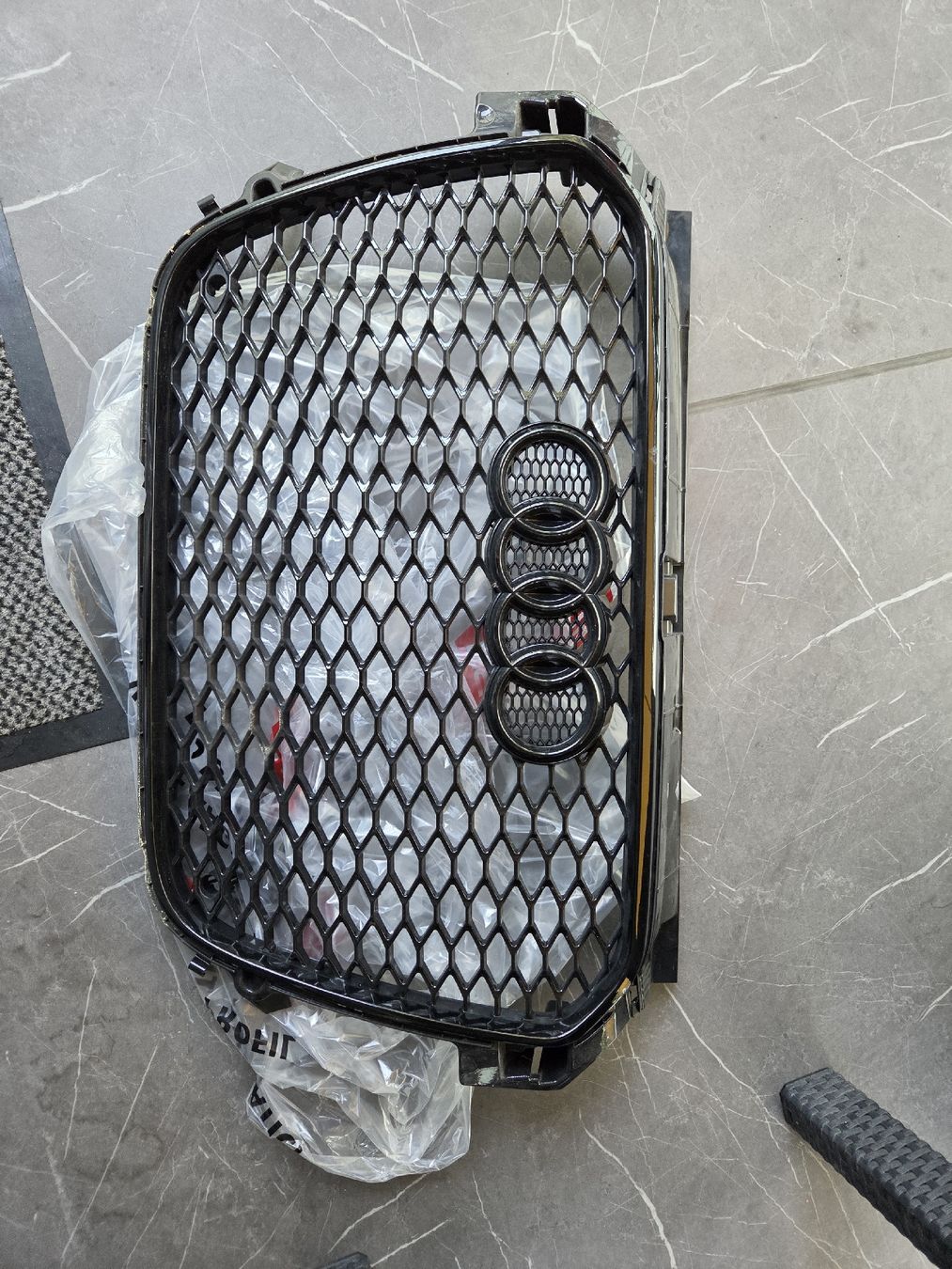 Audi Automobili: Audi  A1 & S1 Kühlergrill  – Nuovo (secondo la descrizione) da Emmenbrücke venduto da mmm_wcc2