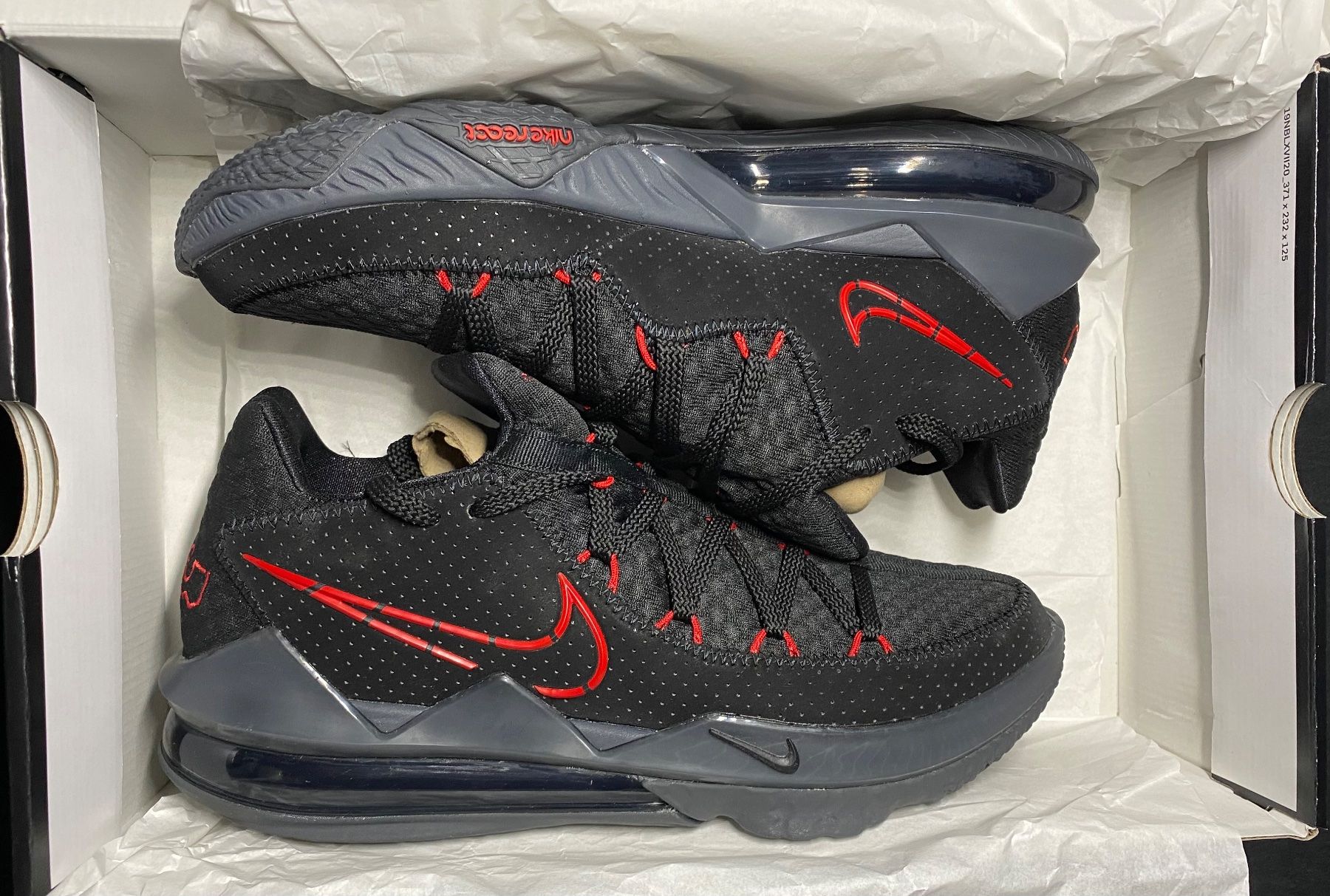 Nike Scarpe da uomo: Nike LEBRON XVII LOW Basketball – Usato da Wettingen venduto da Sell_23