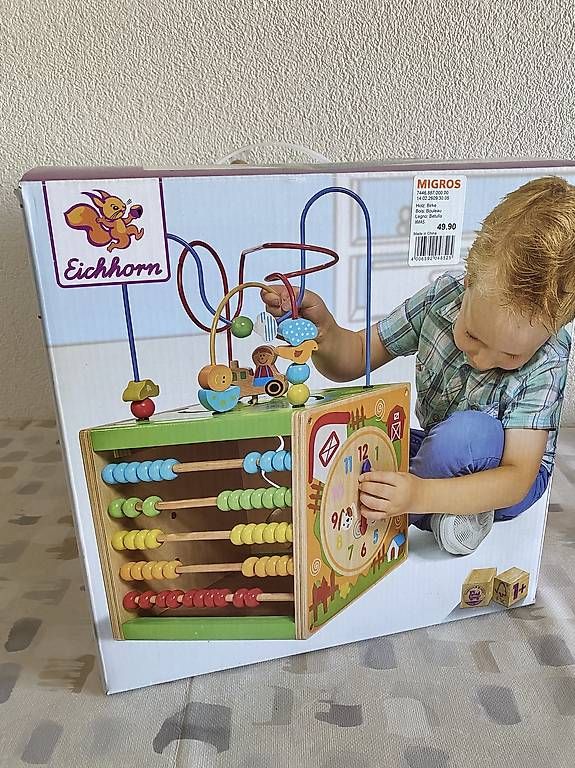 Spielzeuge: Eichhorn Cube de motricité – Gebraucht aus St-Blaise von ivo_6ty8