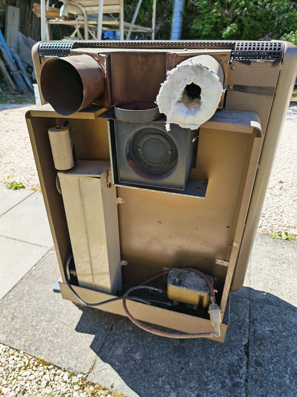 Sibir Radiatori: SIBIR Ölofen – Usato da Bretzwil venduto da Electronik01 4