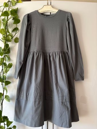 ZARA taubengraues Kleid 100% Baumwolle Gr. L