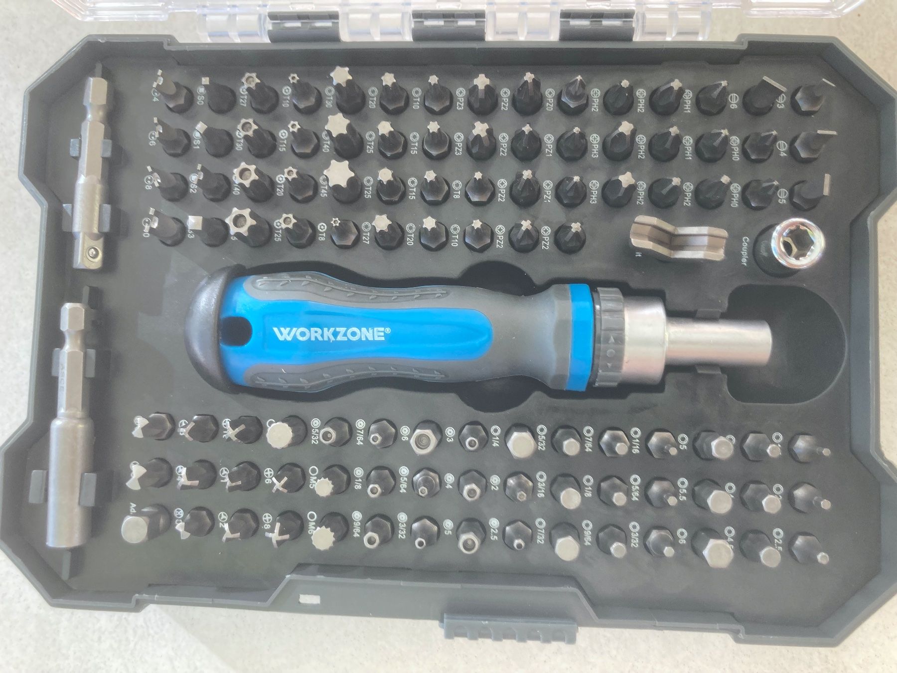 Alle Werkzeuge: Bit Set mit 99 Bits mit Bithalter (Ratschen-Schraubendreher) – Neu und originalverpackt aus Thun von HIERoderDA