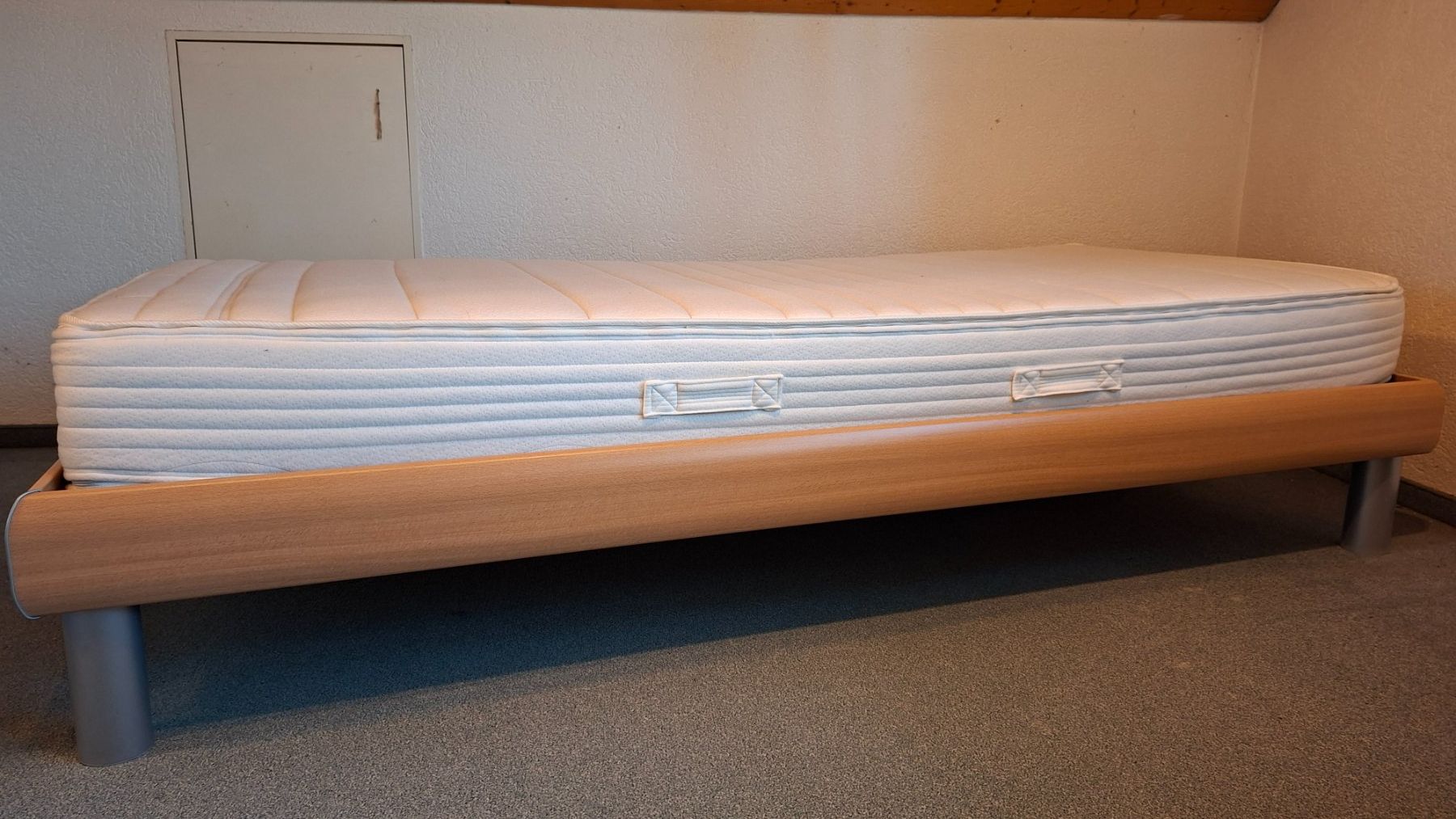 Lits: Längeres Einzelbett – D'occasion à Wiesendangen par sgr_lq7w 1
