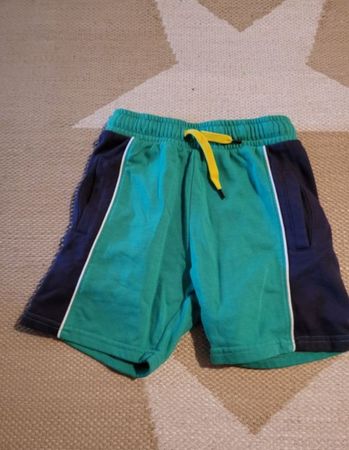 Hose gr. 110/116