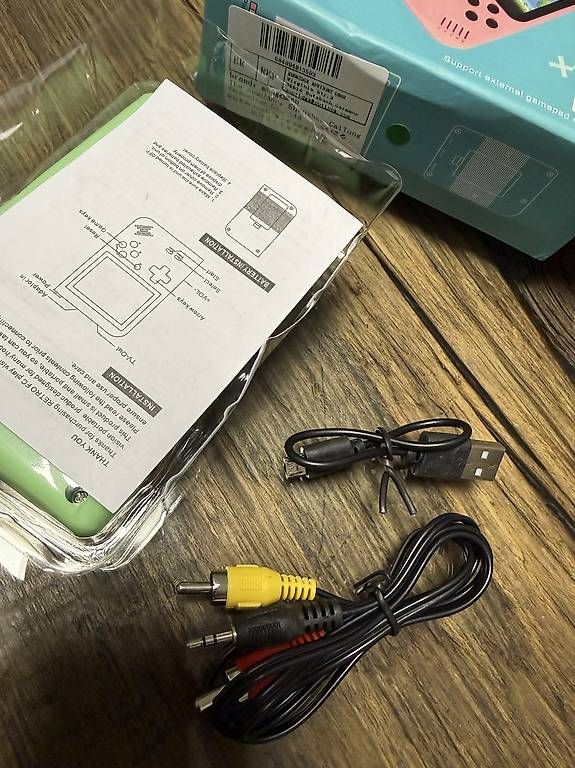 Console: Console portatile retro gaming Game Box Plus – Nuovo e nell'imballaggio originale da Ponte Capriasca venduto da kri_yz7d 2