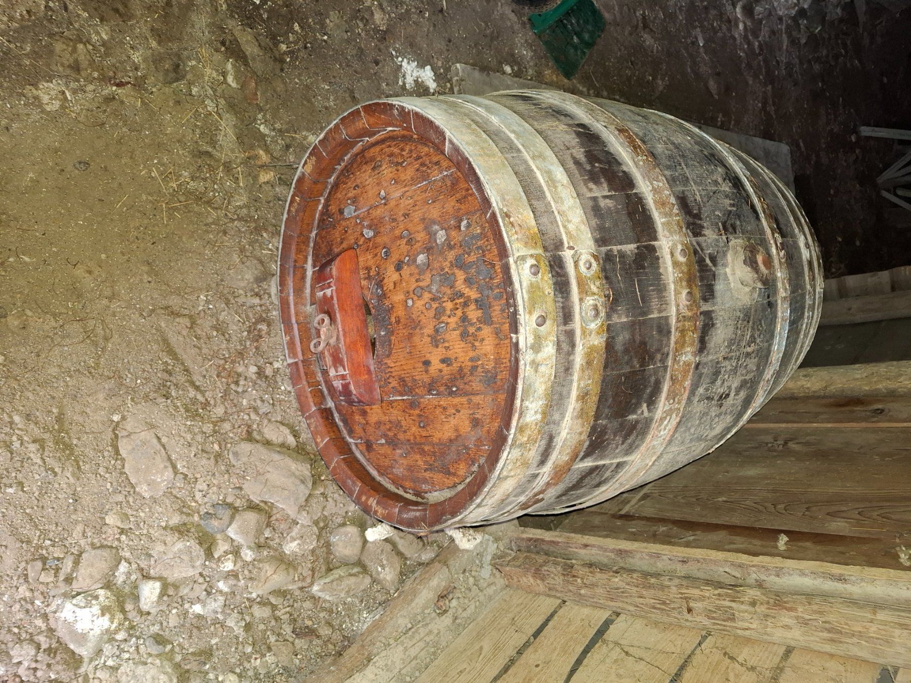 Autres: Holzfass Eiche – D'occasion à Remetschwil par wendy_7
