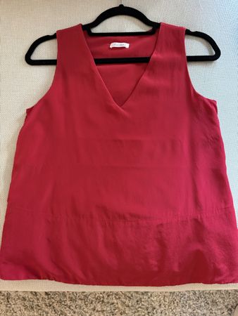 LILYSILK red top. XS