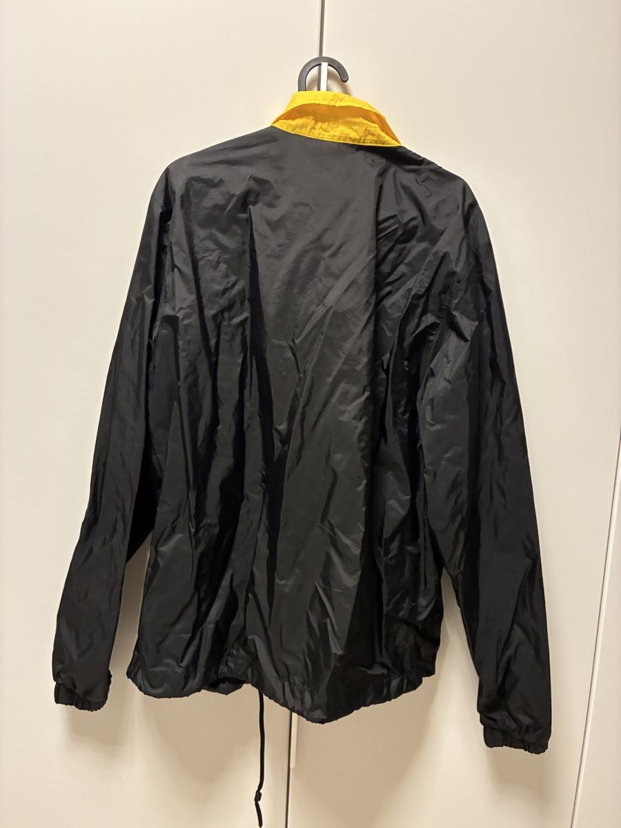 Giacche: Nike Jacke LA Grösse M – Usato da Rüti b. Riggisberg venduto da EldoradoFM 1