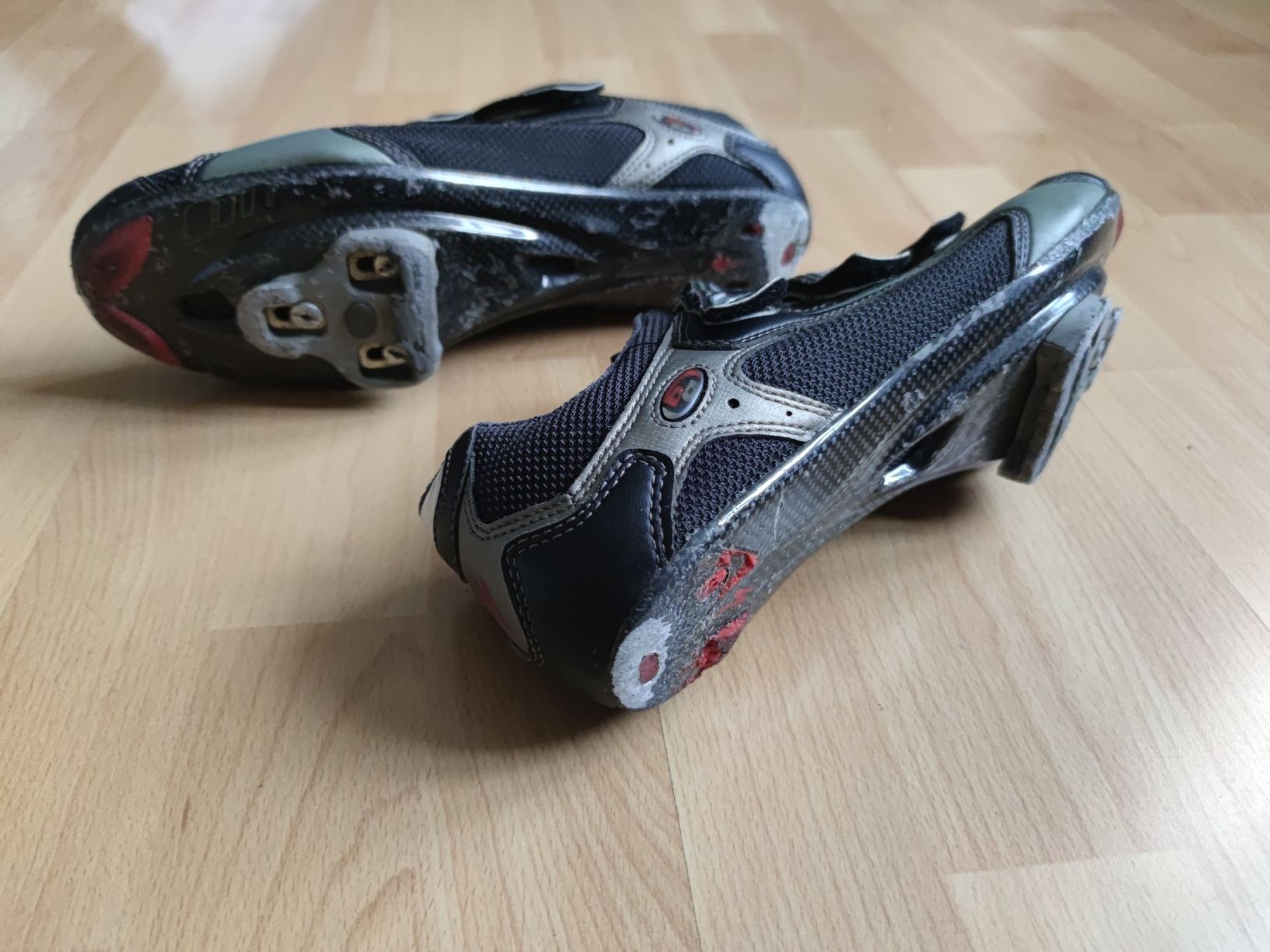 Scarpe da uomo: Specialized 45 große – Usato da Meggen venduto da Malecifent 3