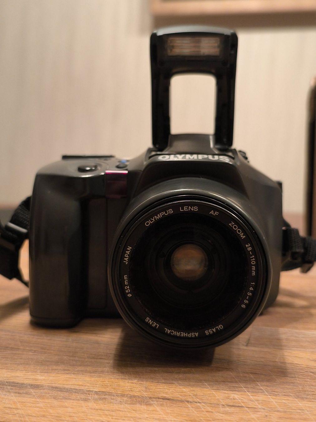 Olympus Fotocamera: Olympus IS 100 📸 – Usato da Conthey venduto da costafrederico