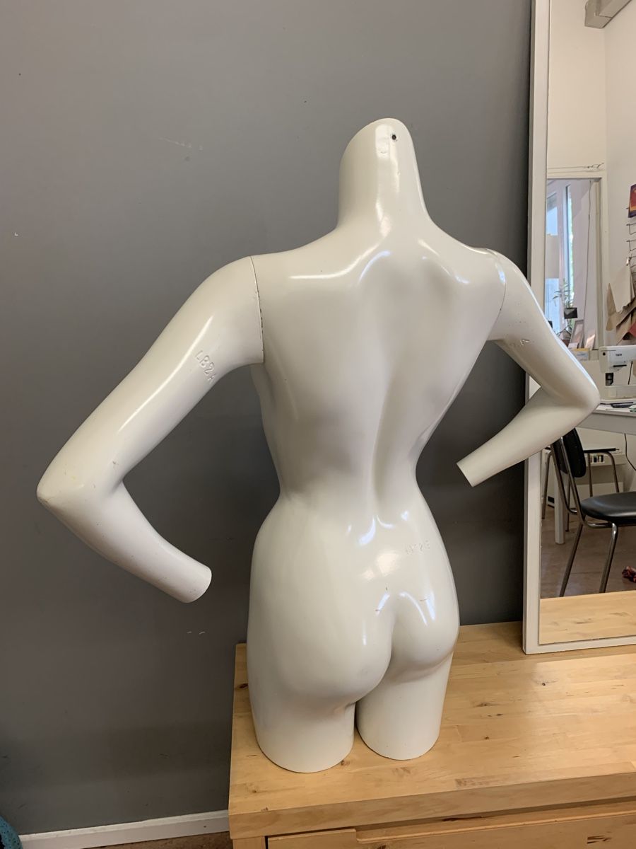 Autres décorations & accessoires: Schaufensterpuppe – D'occasion à Basel par Wotan 1