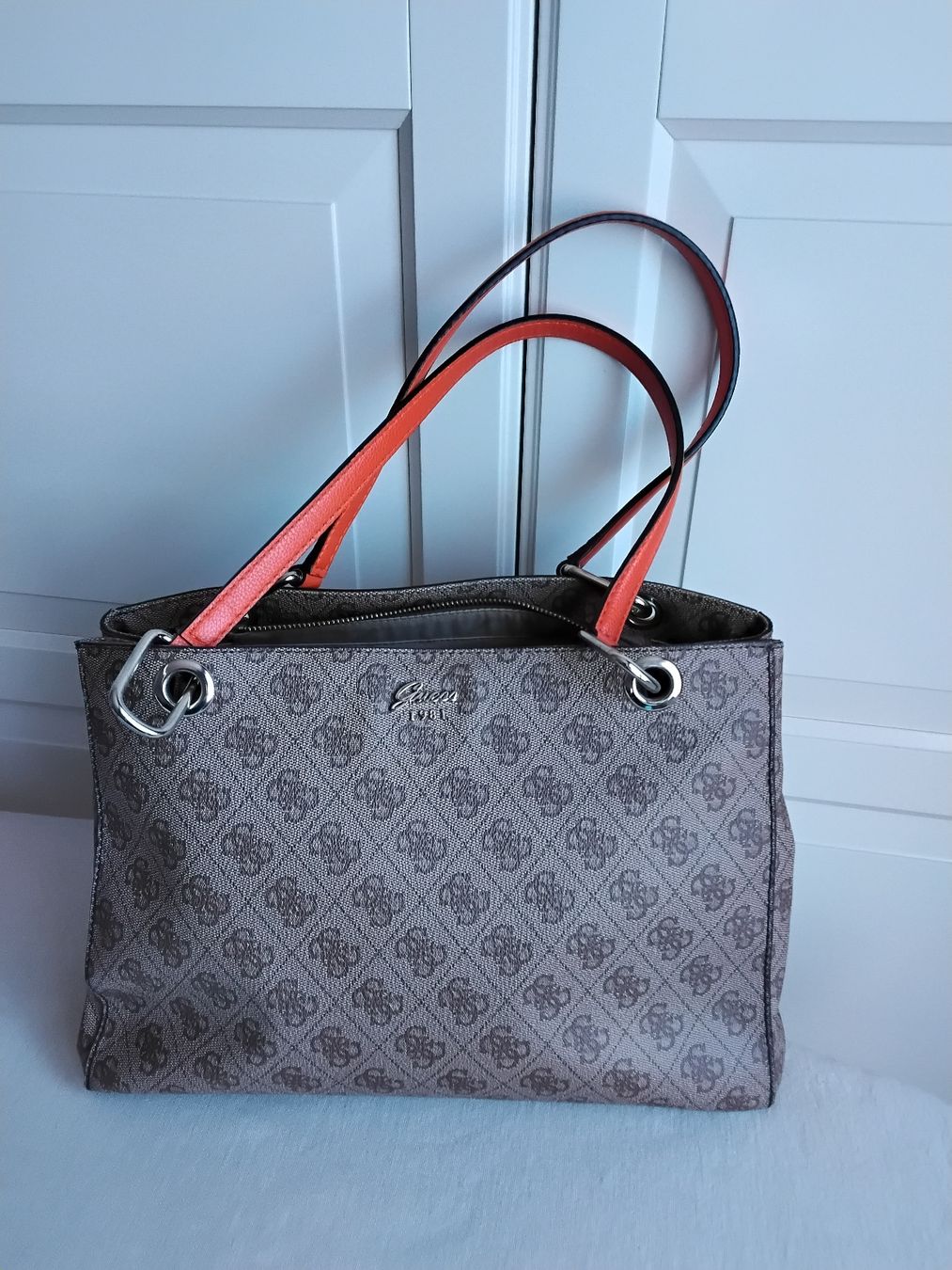 Guess Borse da donna: Guess Tasche – Usato da Fey venduto da ladamedunil 2