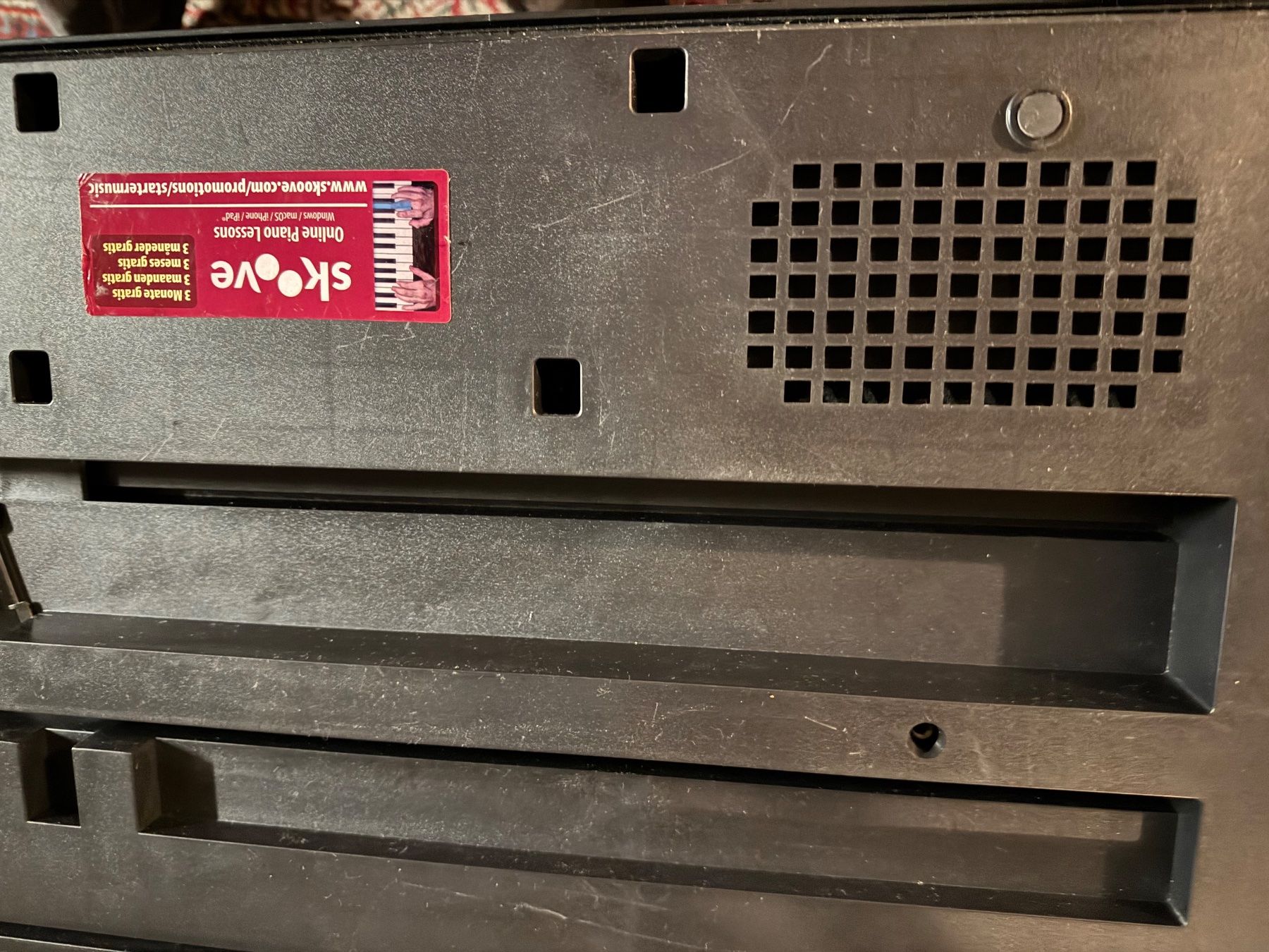 Strumenti musicali: Keboard St-211 mit 1 Mikrofon in 1 Input – Usato da Grabs venduto da mayram27 6