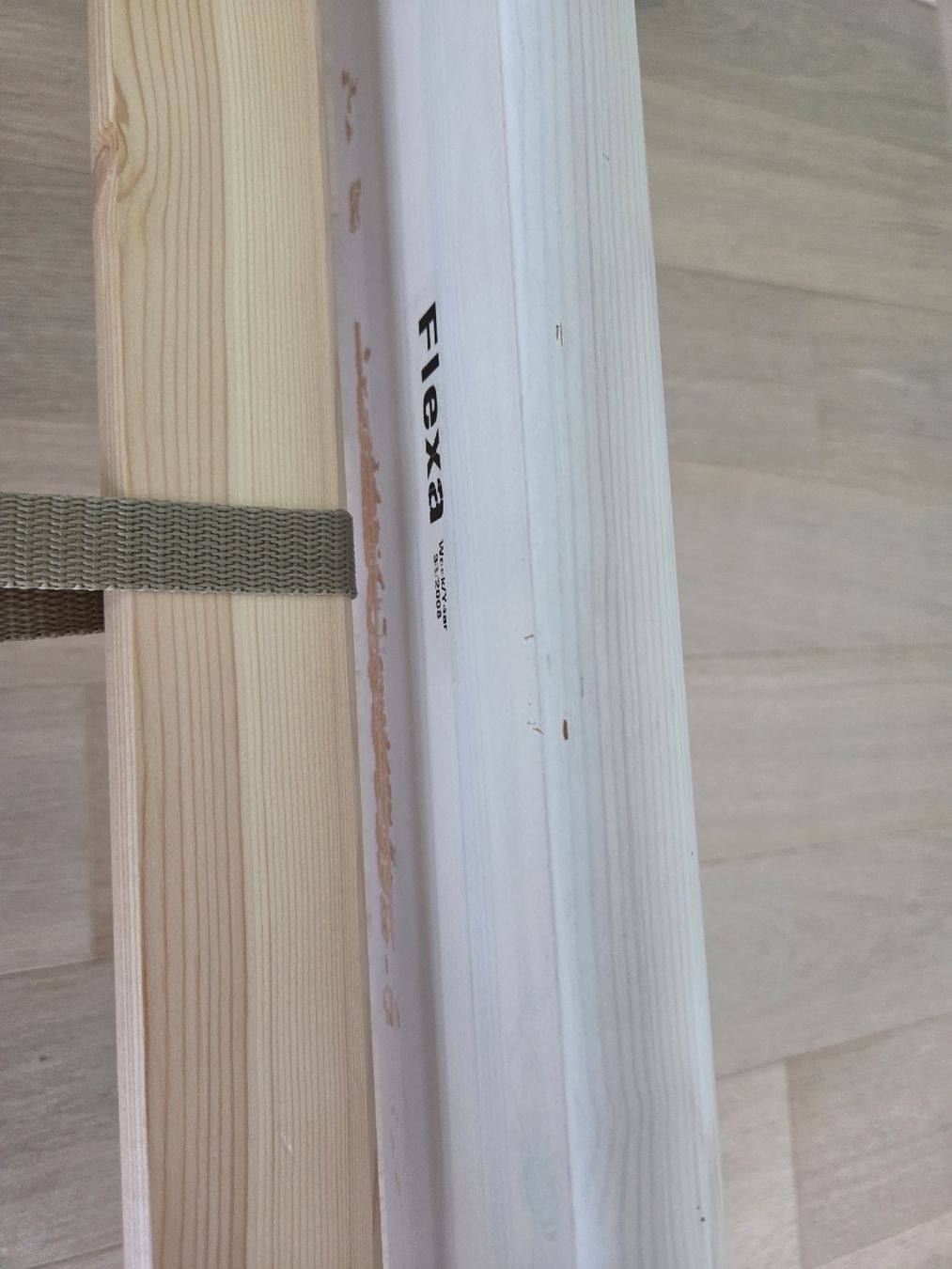 Lits: Kinderbett Flexa Holz weiss mit Rausfallschutz, gebraucht – D'occasion à Hinwil par Jessica13 6