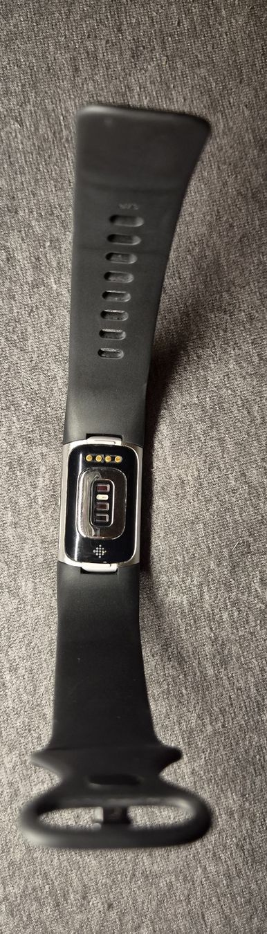 Fitbit Smartwatch: Fitbit Charge6 Fitness Tracker – Usato da Zürich venduto da ForeverLee 4