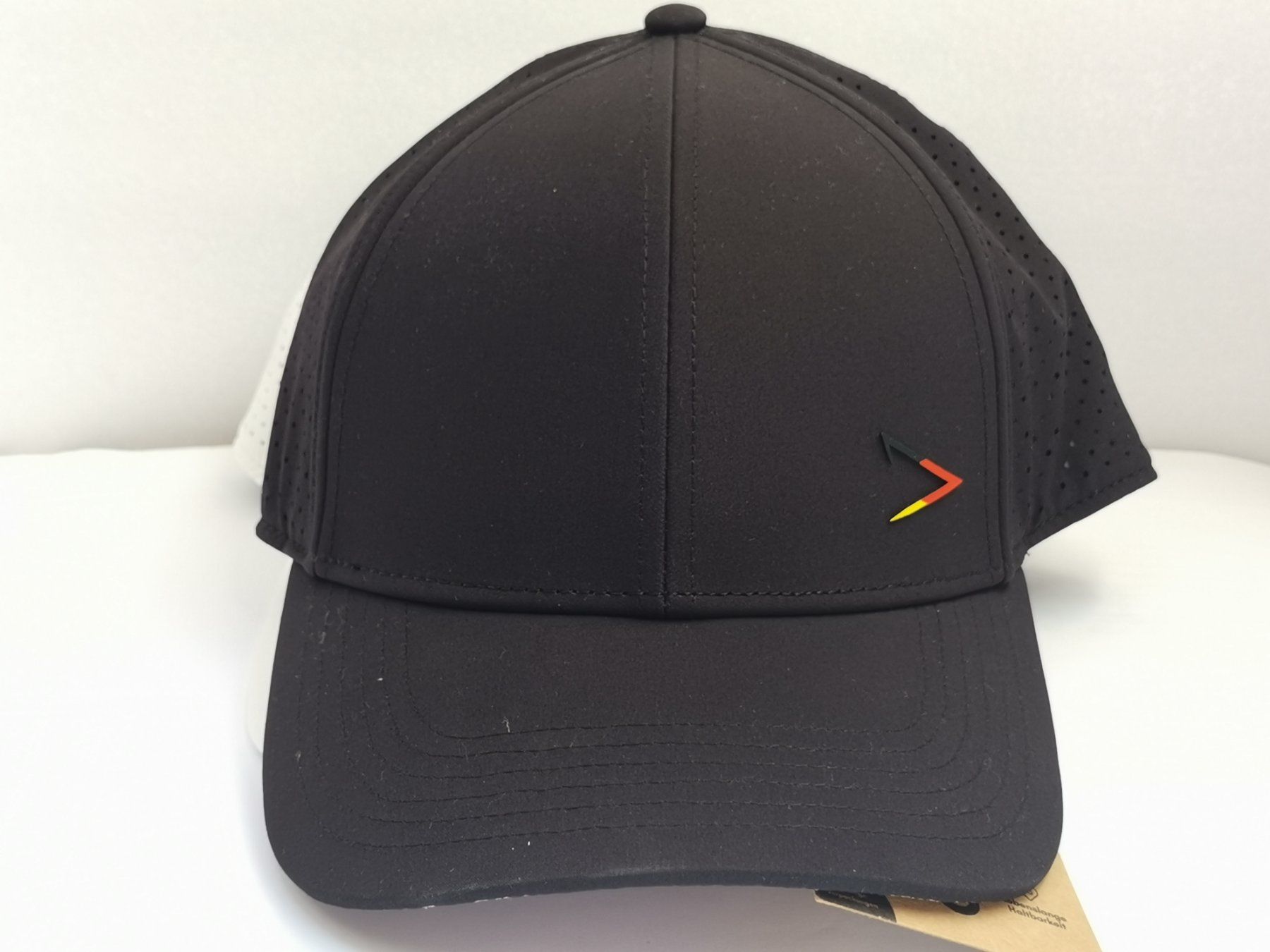 Chapeaux, bonnets & casquettes: 2 Apol WM Caps Flex L weiss & schwarz – Neuf avec emballage d'origine à Allschwil par H0-Bahner 3