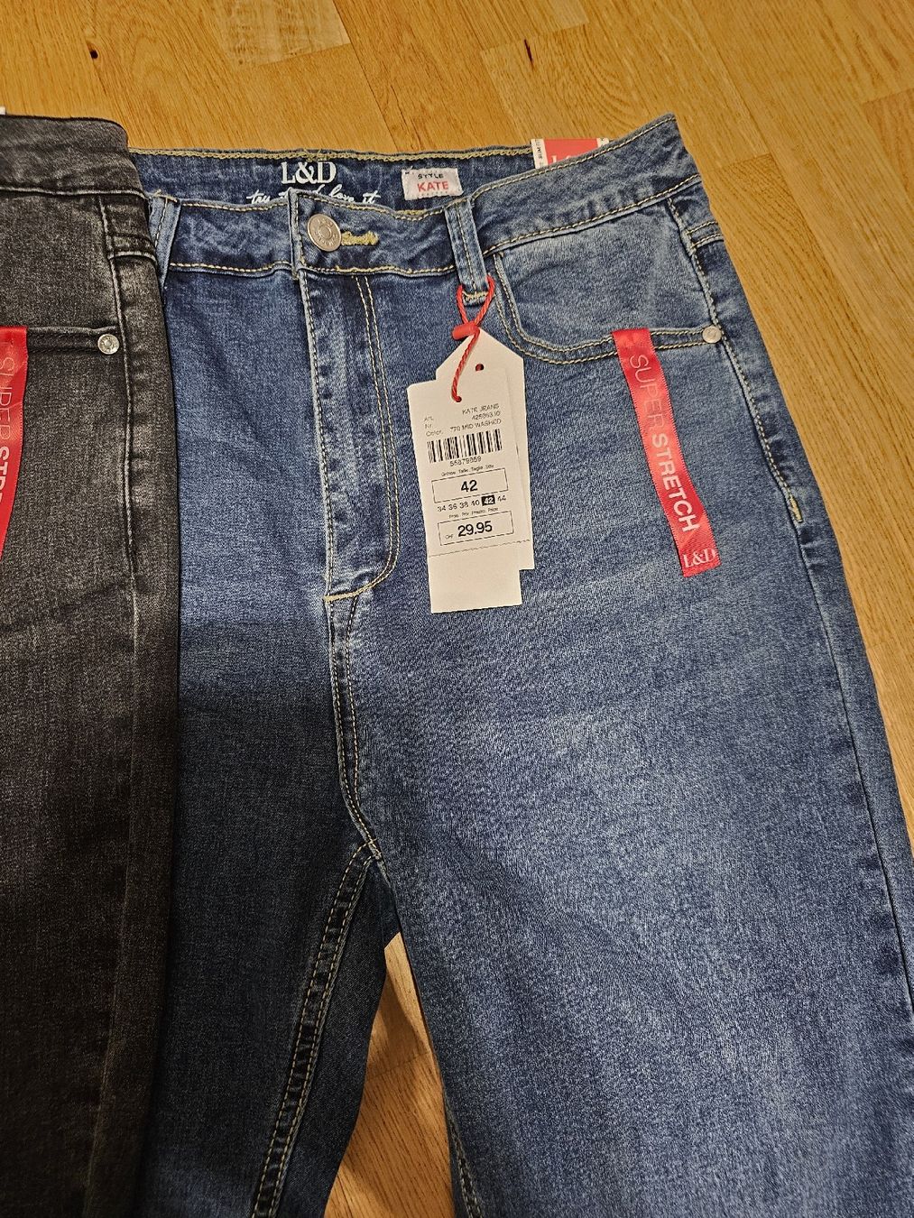 Jeans: Lot de 2 jeans neufs taille 42 – Neu und originalverpackt aus Bulle von Diamant.15 1