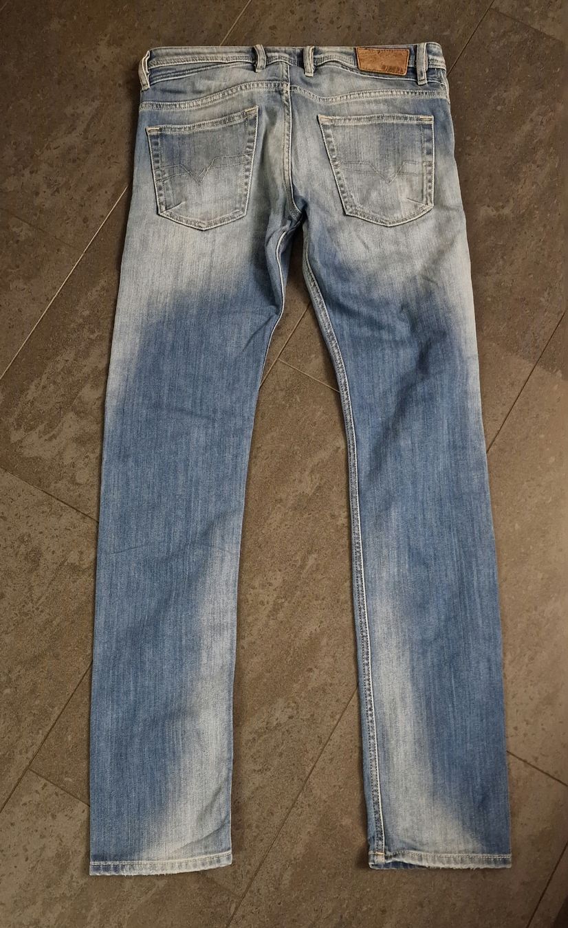 Diesel Jeans: Jeans Diesel uomo taglia 32x34 – Usato da Volketswil venduto da agc_th5j 1