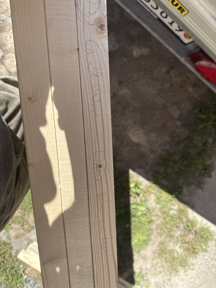 Articoli in legno: Holzlatten 12 stk – Usato da Langnau i. E. venduto da Acrjl 1