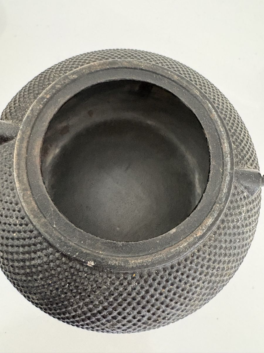 Teekannen: Cast iron teapot with coaster – Gebraucht aus Benglen von morningchild 1