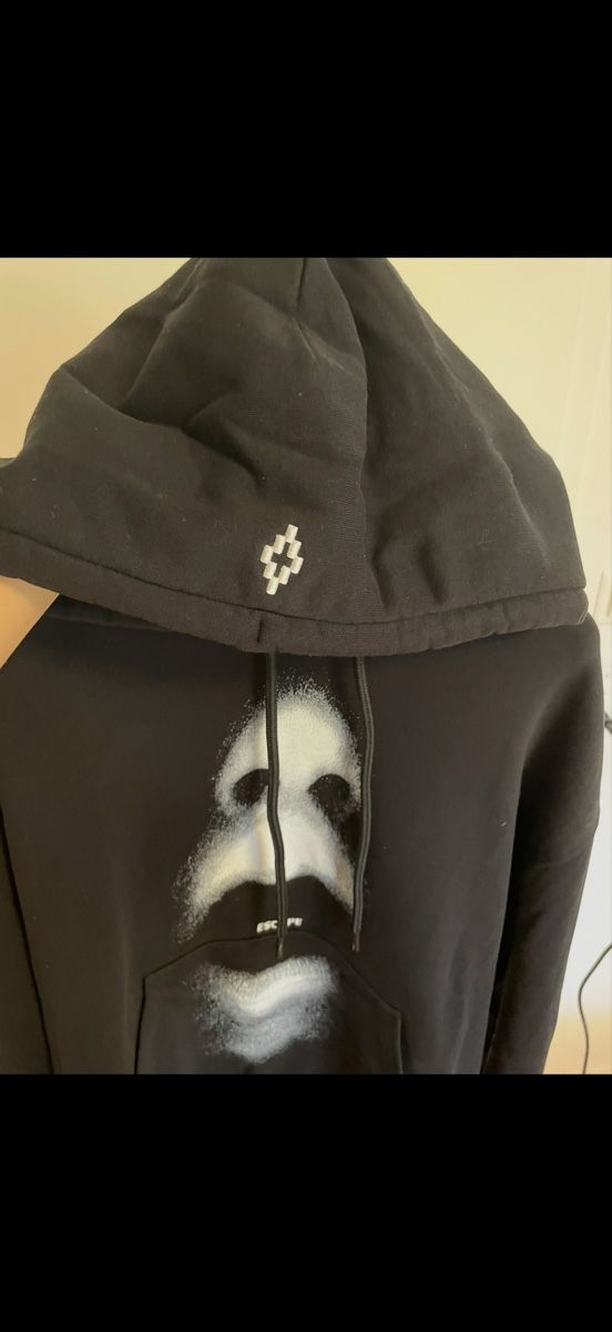 Marcelo burlon Maglioni & Felpe: Marcelo Burlon Oversized Hoodie – Usato da Thalwil venduto da rap_z9px 1