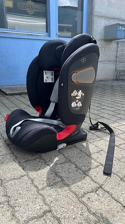 Auto-Kindersitze: Siège auto enfant Everna Fix  80 CHF par siège – Gebraucht aus Sion von yay_d8xc