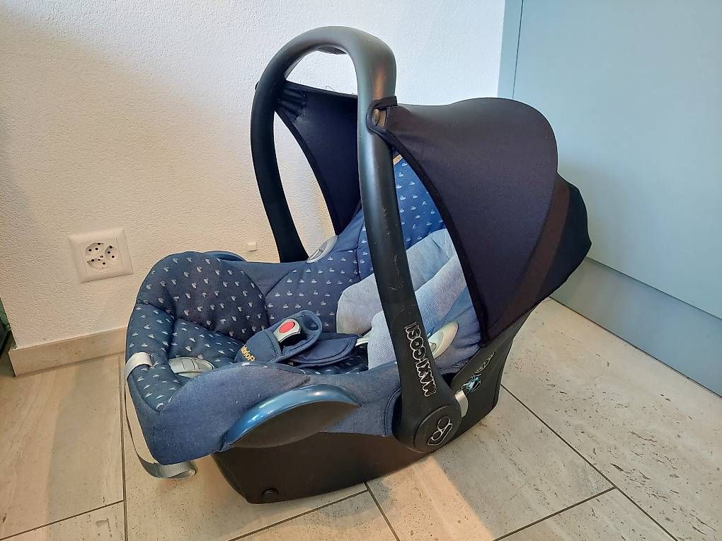 Sièges auto: Babyschale Maxicosi CabroFix – D'occasion à Bubendorf par thepaddington 3