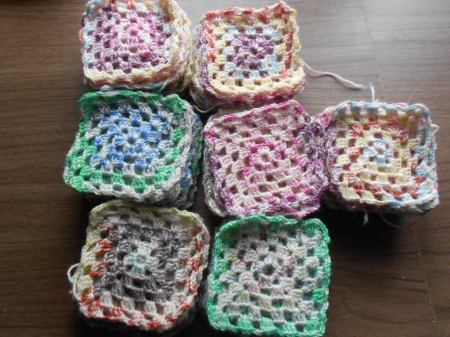 Lana: 70 x Granny Square Häkelplätzli Eiscreme – Usato da Flühli LU venduto da primula-47 5