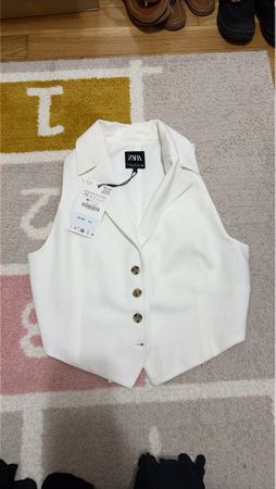 Zara Weste weiss Grösse XS neu mit Etikett