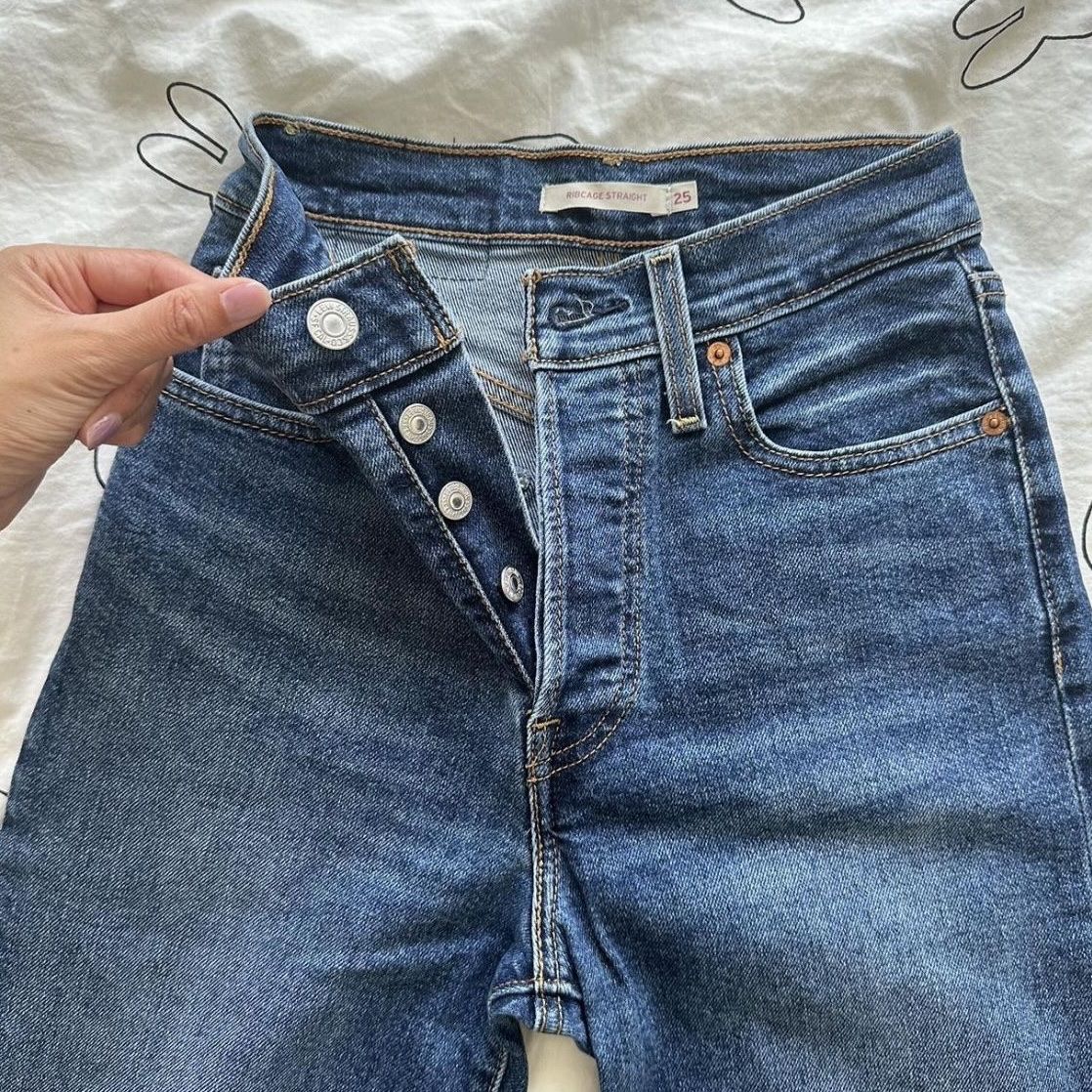 Levi's Jeans: LEVI‘S high waist jeans – Gebraucht aus Effretikon von aimslee 3