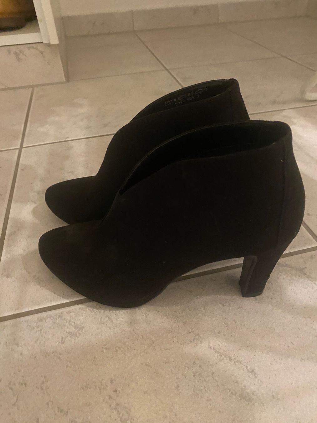 Damenschuhe: Stiefelette – Gebraucht aus Kloten von swarovski16
