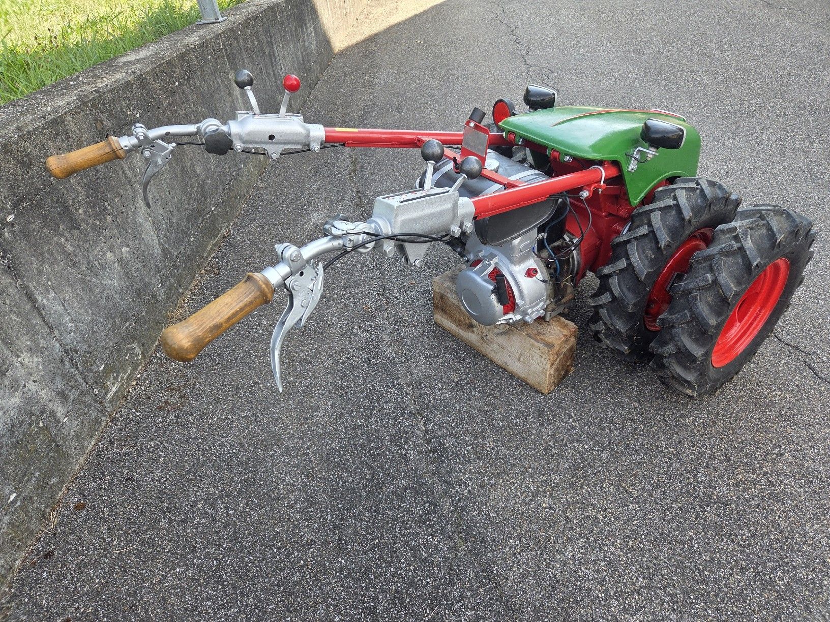 Rapid Tutte le macchine: Rapid 505  – Usato da Ebnet venduto da Volvo.Power 3