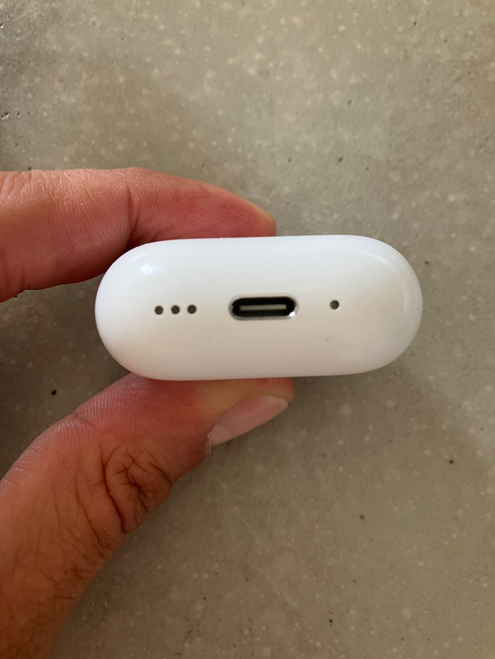 Apple Casques audio: APPLE AIRPODS 4 CASE ANC – D'occasion à Lausanne par mr.v 7
