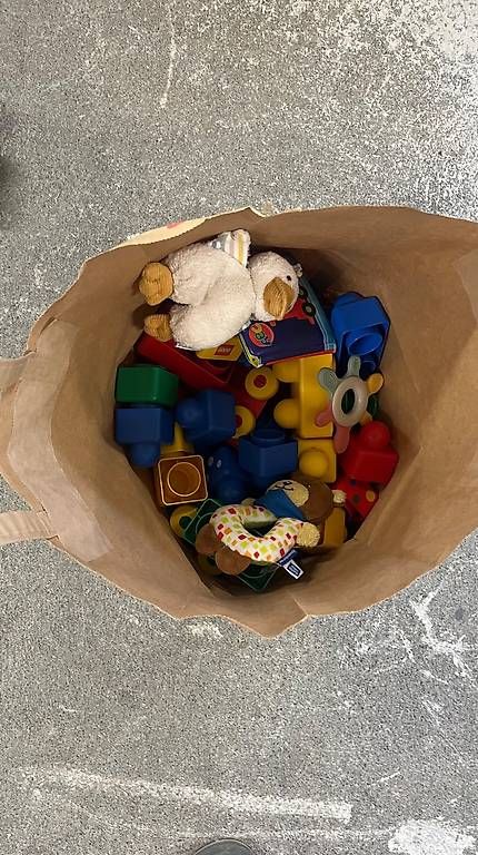 Giocattoli: Kleinkinderspielsachen zu verschenken  – Usato da Wabern venduto da rastaman80 1