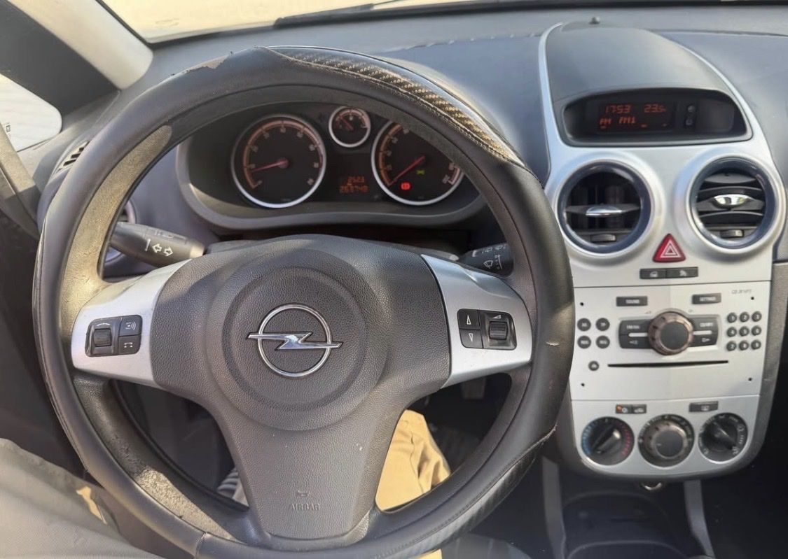 Opel Automobili: Opel Corsa 1.4 2008 – Usato da grabs venduto da armend..00 7