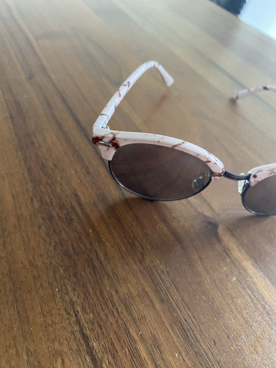 Occhiali & Lenti: Sonnenbrille – Usato da Luzern venduto da oli_6x2r 2