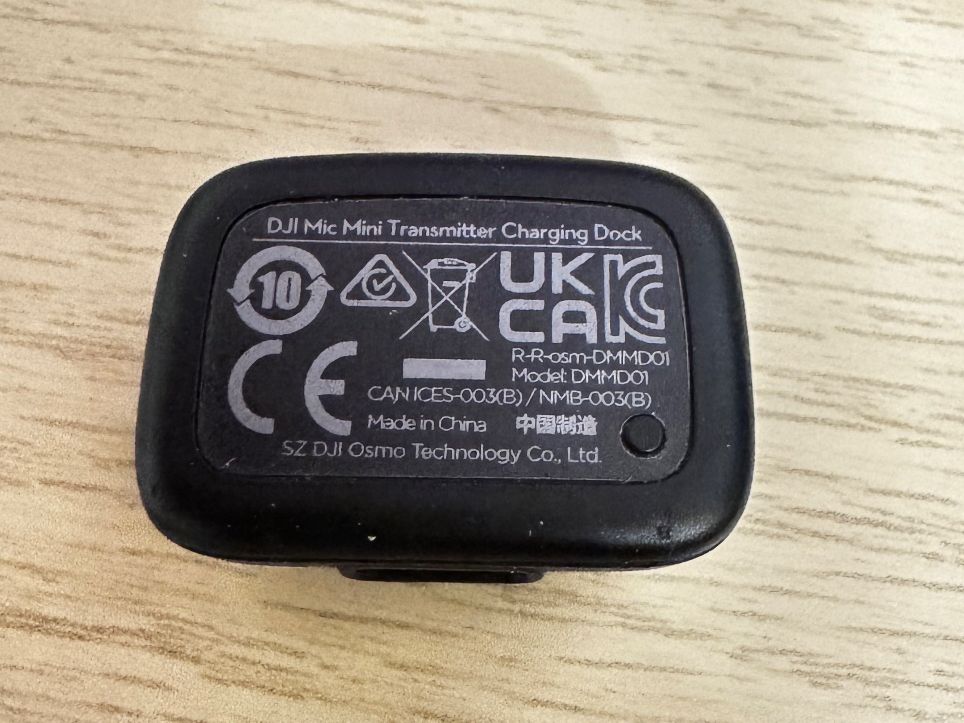 DJI Caricabatterie: DJI Mic Mini Transmitter Charging Dock – Usato da Zürich venduto da fresh0001 1