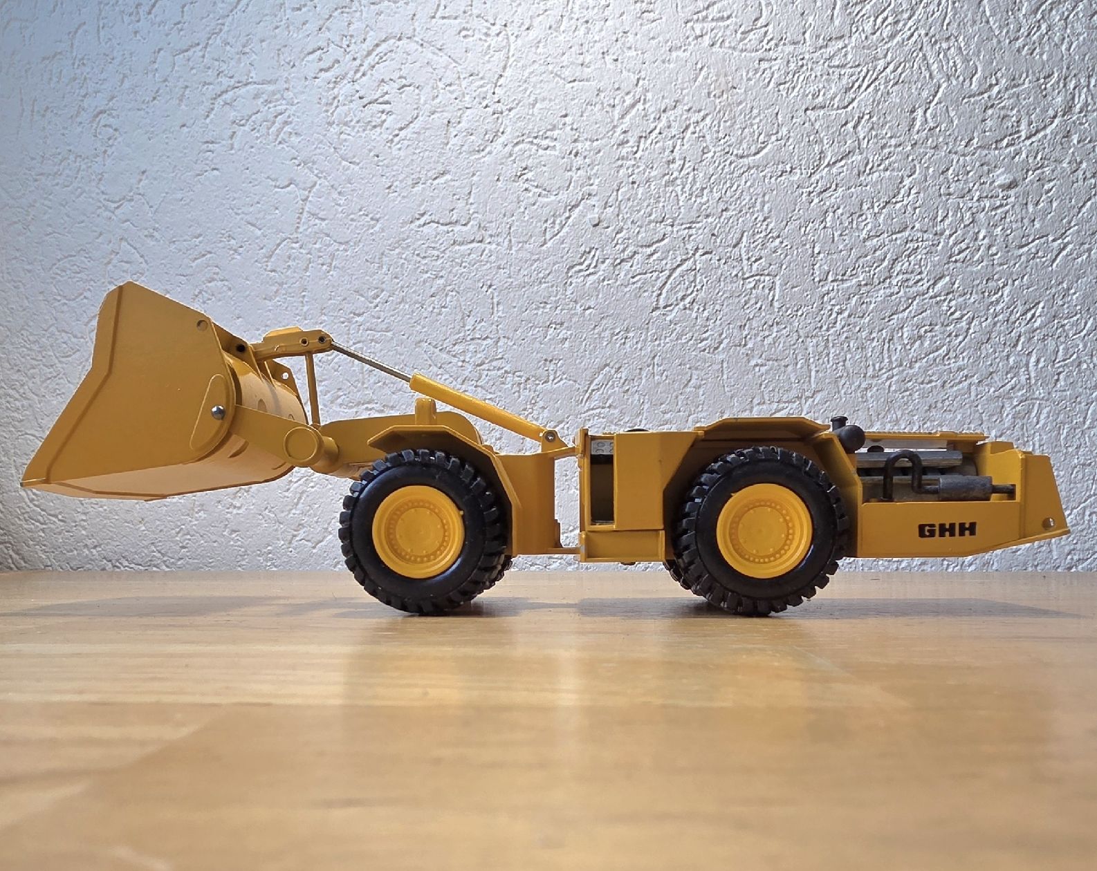 Conrad Modellbausätze & Standmodelle: Gelenk-Radlader GHH, Conrad, 1:50 – Gebraucht aus Männedorf von Modellbau-wyss