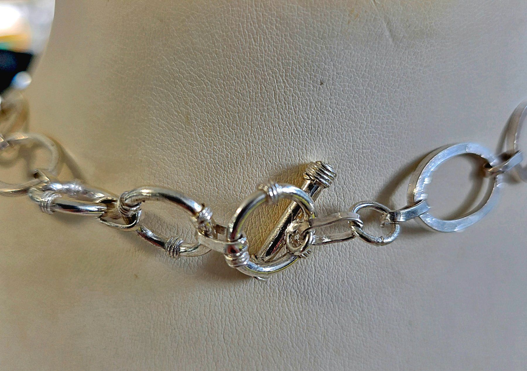 Catenine: Silber Collier Barockperlen und Edelsteine – Nuovo (secondo la descrizione) da Zürich venduto da Bieter04 8