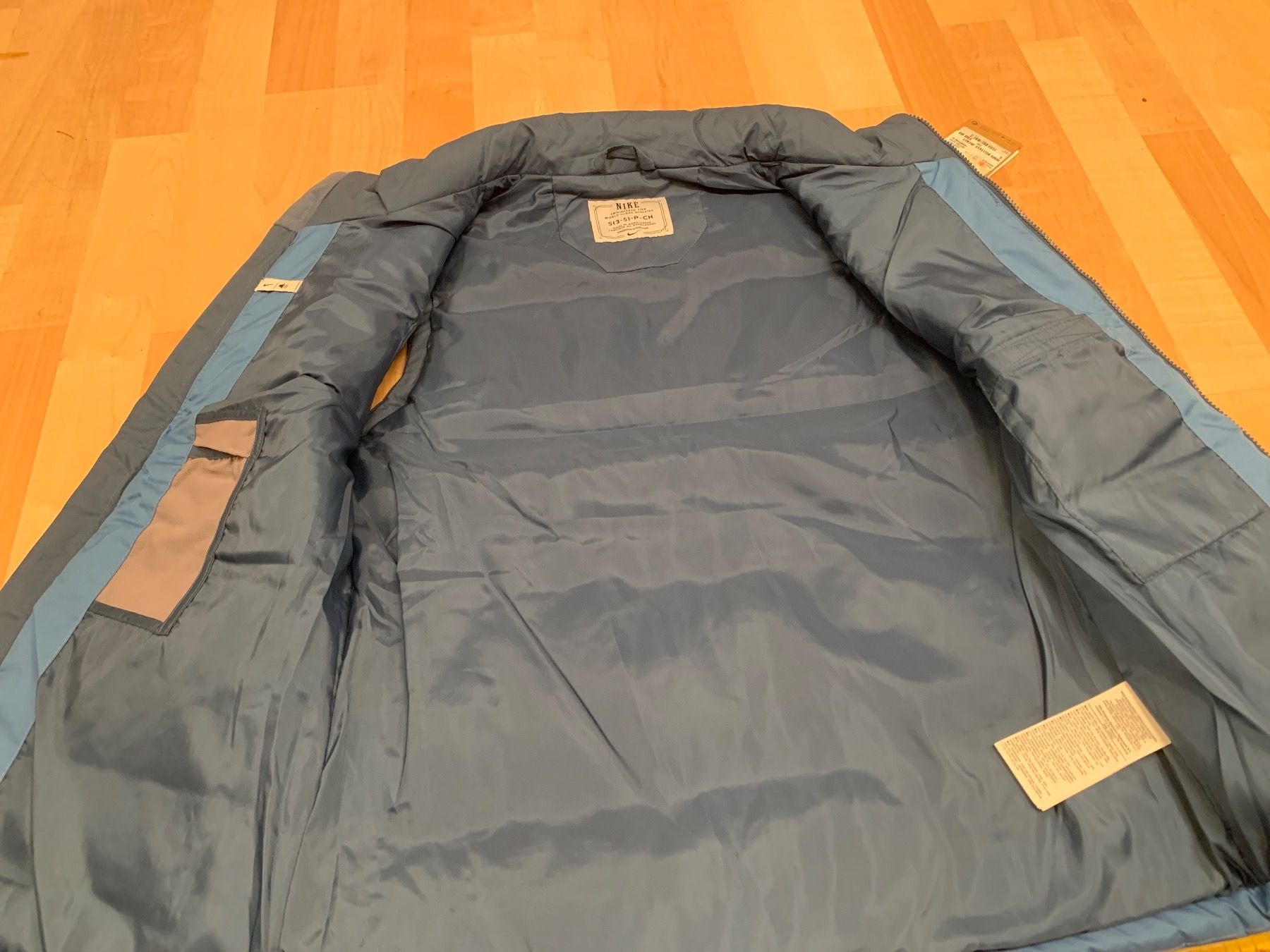 Nike Gilet & Giacche senza maniche: Gilet Nike Neu Gr S – Nuovo e nell'imballaggio originale da Oberweningen venduto da Jogi2 3