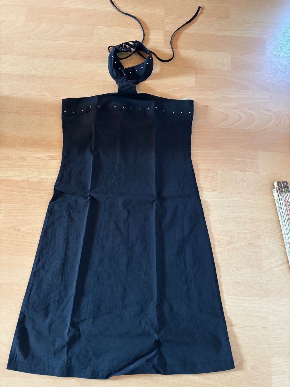 Robes: Robe noire taille 36 – D'occasion à Courcelon par odi_9mjv
