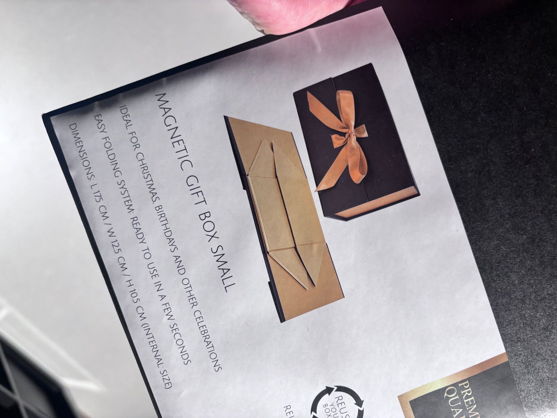 Alle Dekorationen: Magnet Geschenkbox 🎁 Neu – Neu und originalverpackt aus Zürich von engebrunau 1