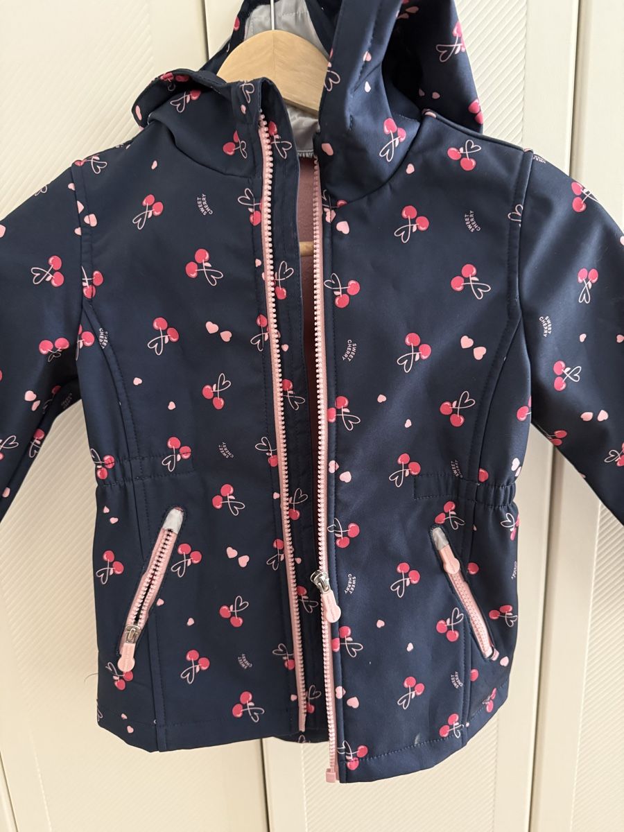 Giacche & Cappotti: Mädchenübergangsjacke 116 – Usato da Rupperswil venduto da Dexaner59