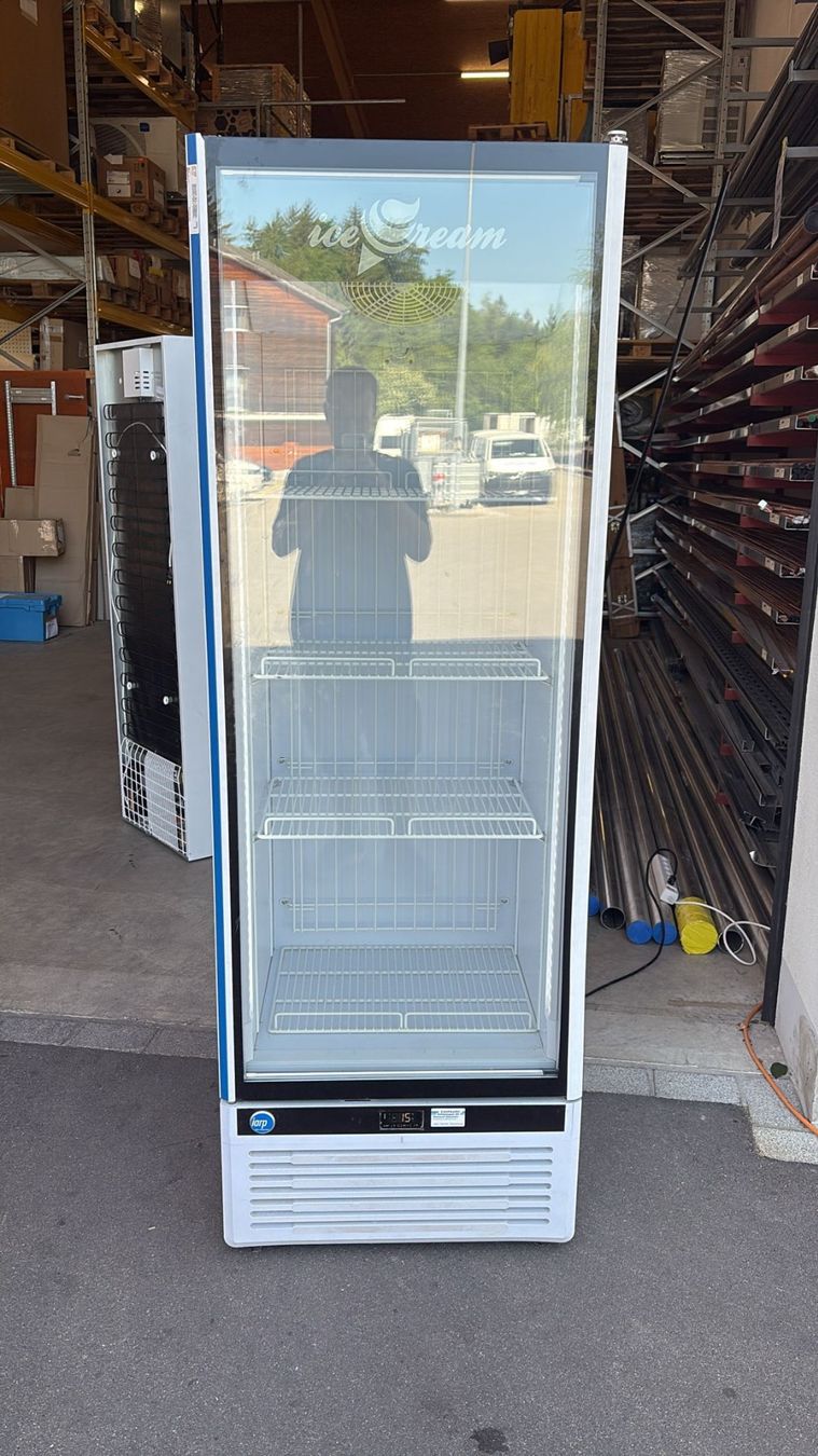 Congelatori: EPTA Tiefkühlschrank GLEE 45 Lite V2 – Usato da Bäretswil venduto da Kaeltemacher8344