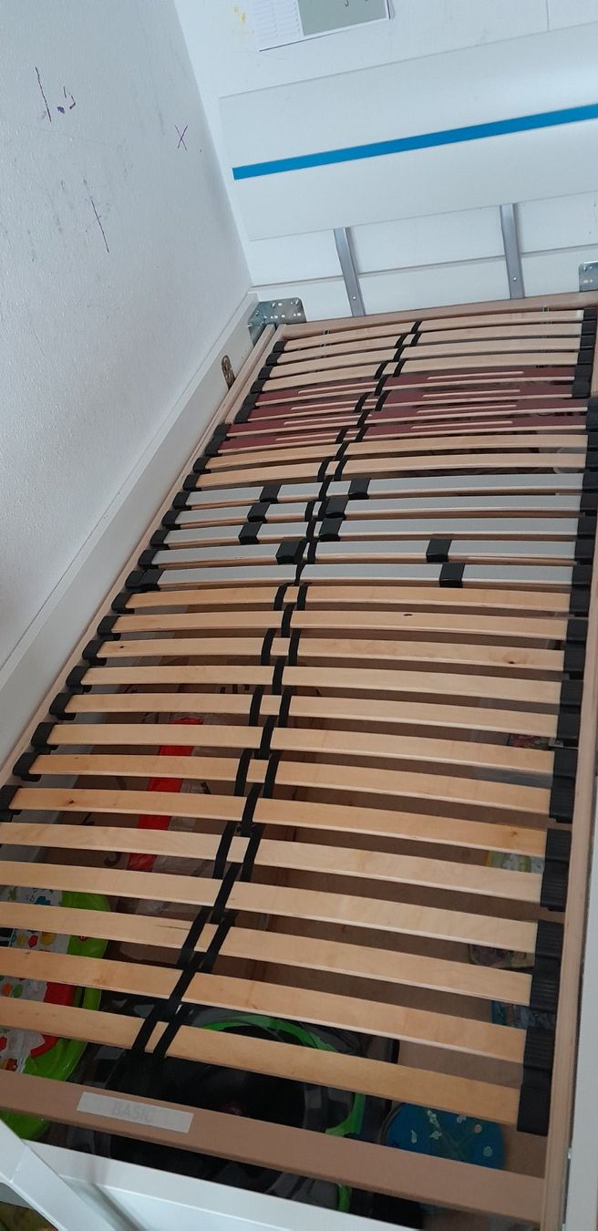 Betten: Kinder/Jugendbett 90×200 cm – Gebraucht aus Worb von Osterthal