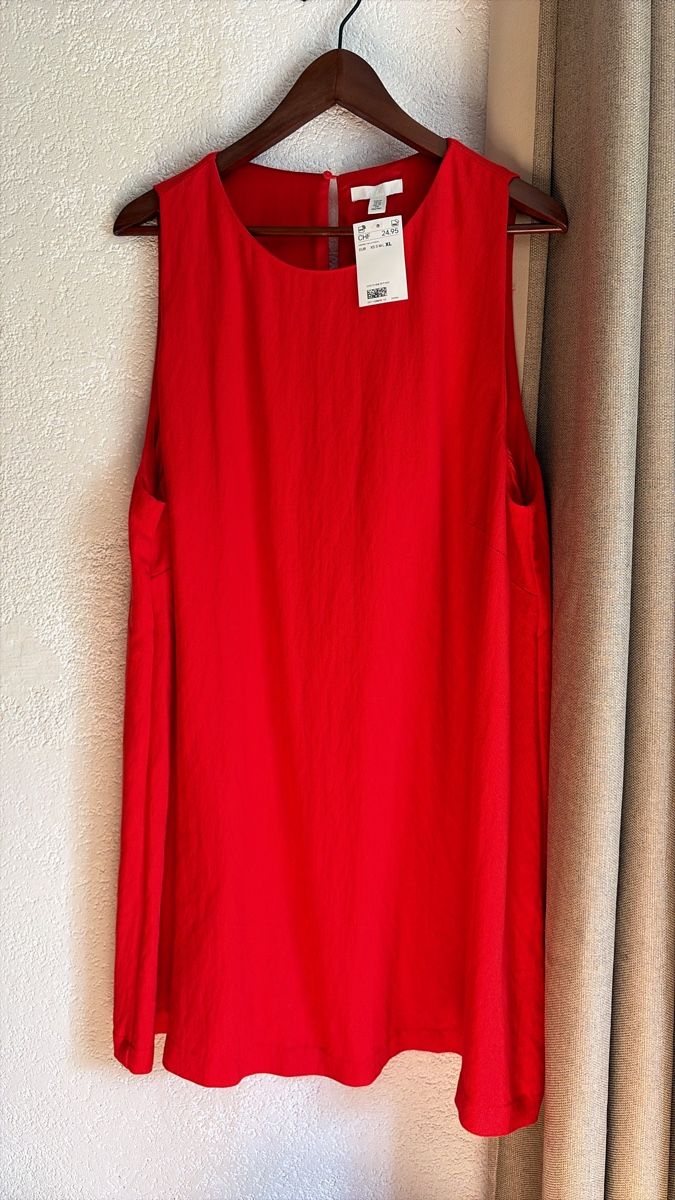 H&M Robes: Rotes Kleid (xl) – Neuf avec emballage d'origine à Solothurn par ee_na